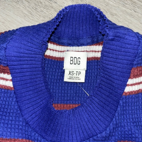 Urban Outfitters High Neck Tank Top - Picture 3 of 3